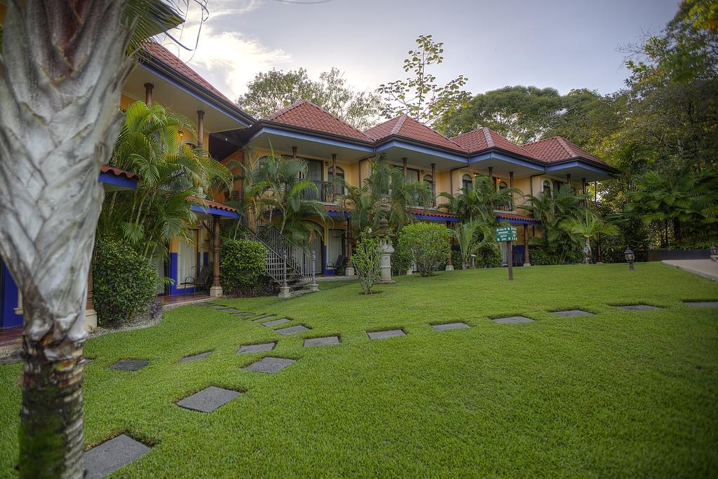 Hotel Cuna Del Angel Dominical Bagian luar foto