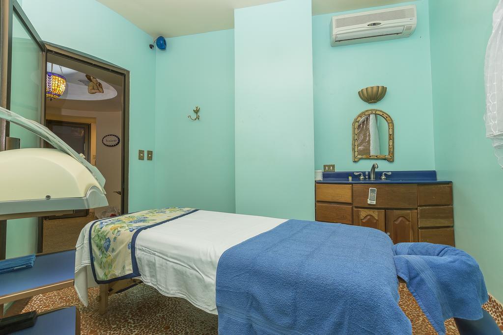 Hotel Cuna Del Angel Dominical Bagian luar foto